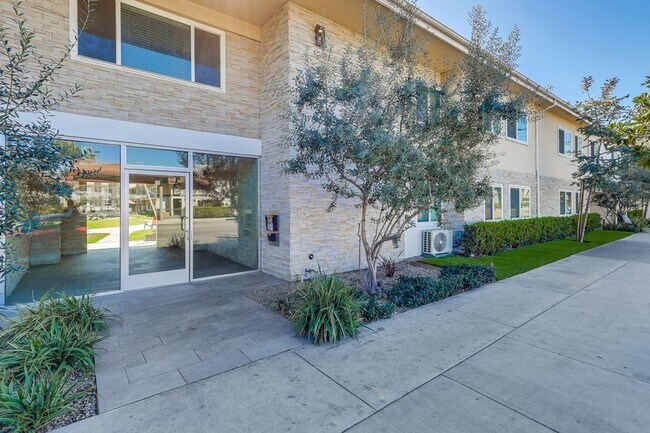 Foto del interior - 3636 W Imperial Hwy