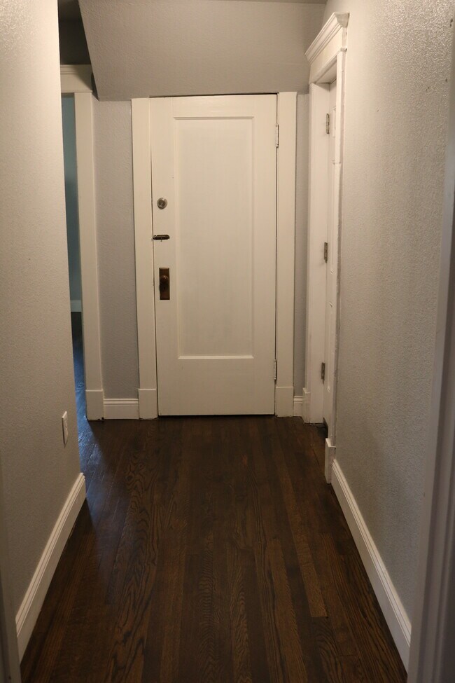 Building Photo - 3825 Baltimore Ave