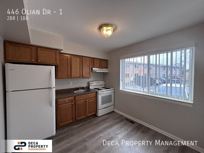 Foto del edificio - 446 Olian Dr