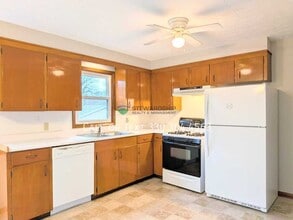 Building Photo - 1752 Bunyan Cir NW