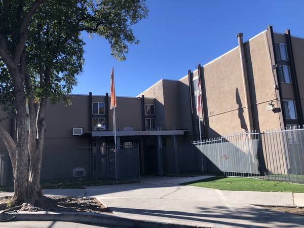 Building Photo - 15234 Sunburst St