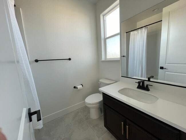 Building Photo - 1204 Del Rancho Way