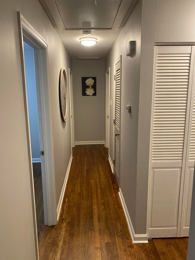 Building Photo - 3561 Galahad Dr