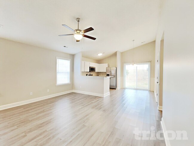 Foto del edificio - 11608 Stewarts Crossing Dr