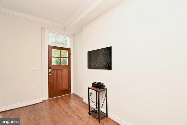 Foto del edificio - 1031 10th St NE
