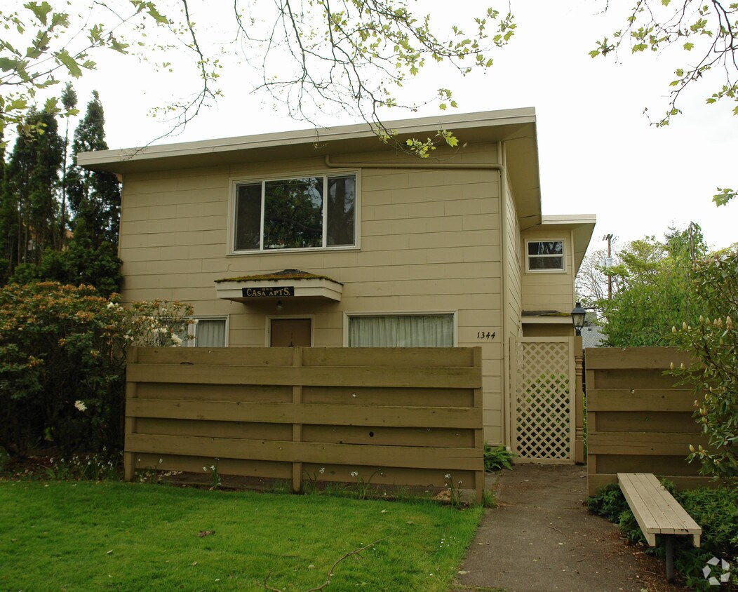 Primary Photo - 1344 Lawrence St