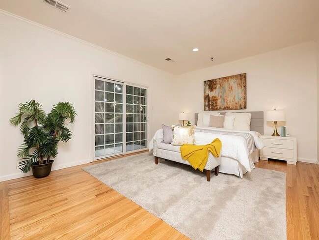 Building Photo - NO MIN CREDIT SCORE REQUIRED, BK OKAY, PAST EVICTION OKAY!, BACKGROUND FRIENDLY. Apply at "The Re...