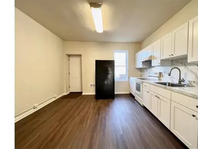 Foto del edificio - 2554 W Fayette St