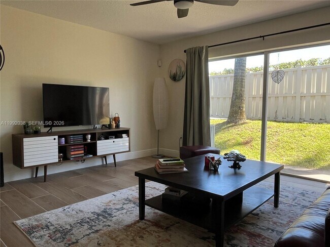 Foto del edificio - 12992 SW 32nd St