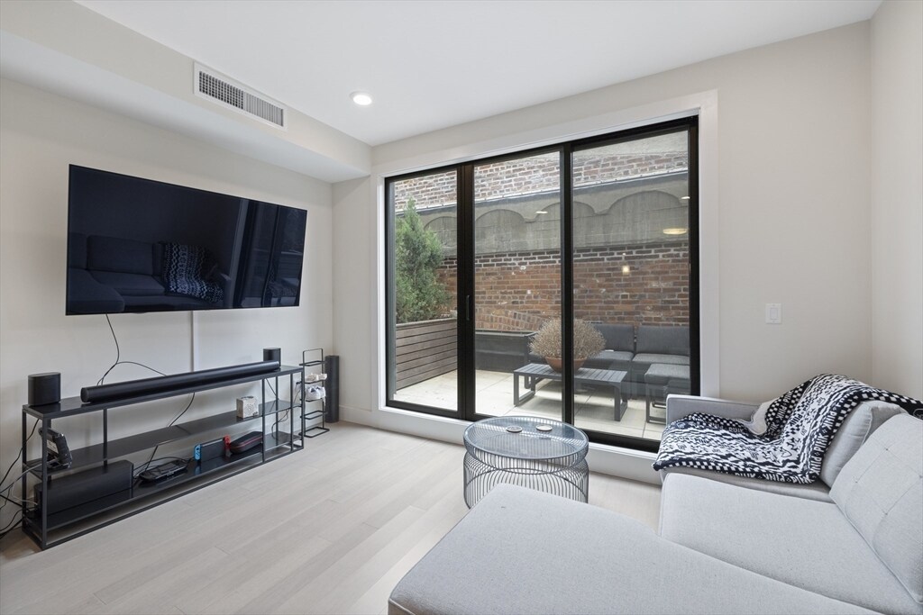 Foto principal - 121 Portland St