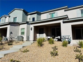 Building Photo - 10775 Blake Gardens Ct