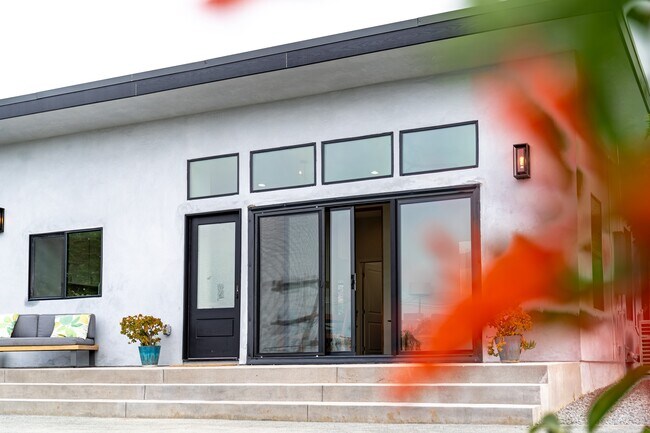 Foto del edificio - 4247 58th St