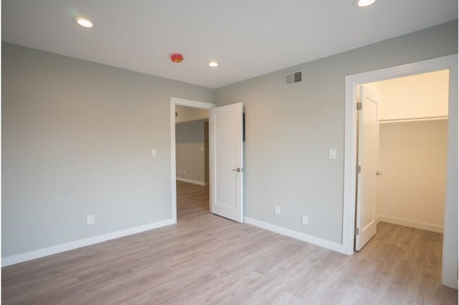Foto del interior - 3426 West 1st St
