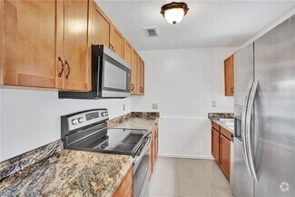 Building Photo - 3930 Crystal Lake Dr