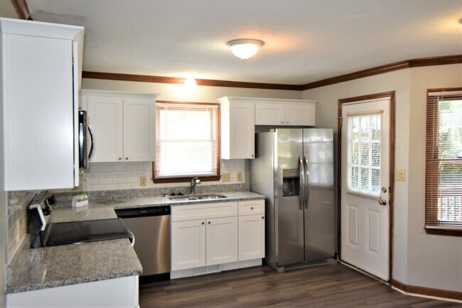 Building Photo - 932 Big Bend Ct