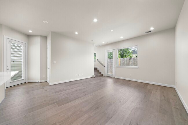 Foto del edificio - 6004 Jasper Jones Wy