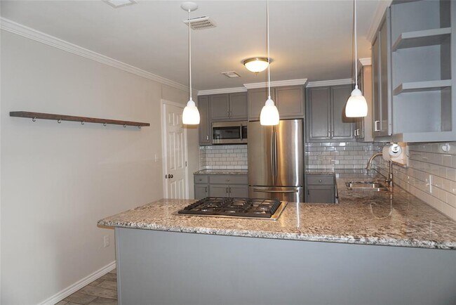 Building Photo - 10939 Arendale St