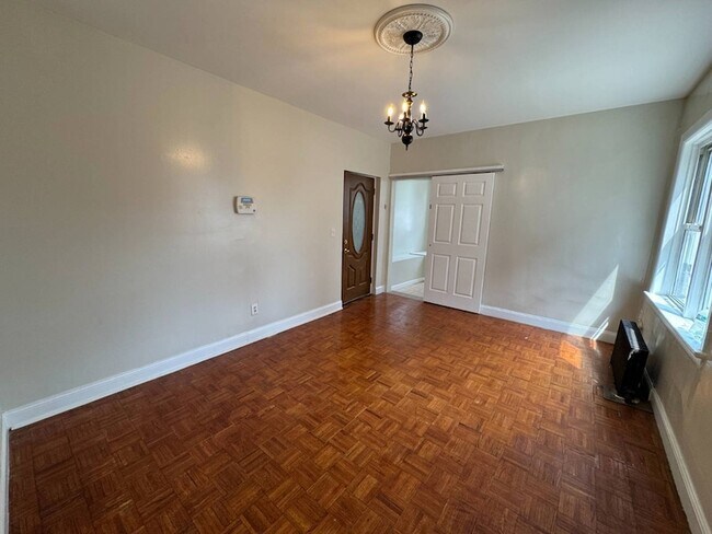 Foto del edificio - 1451 Rosedale Ave
