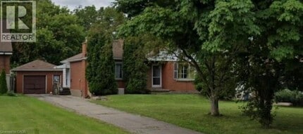 Building Photo - 33 Stone Church Rd W