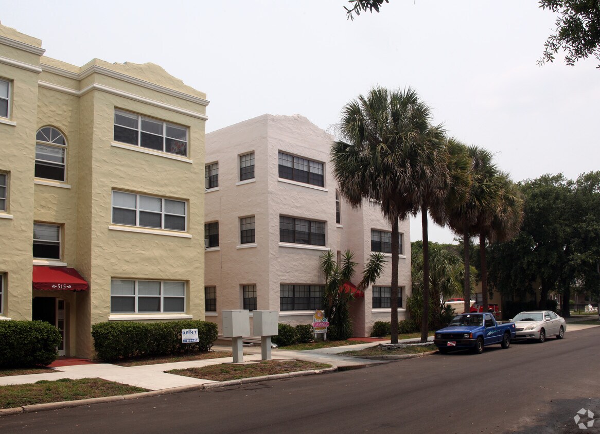 Island Flamingo Apartments Rentals in Tampa at 517 Columbia Dr Tampa