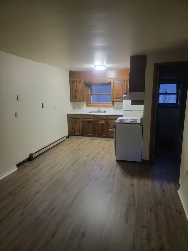 Foto del edificio - 4036-4038 Manor Drive