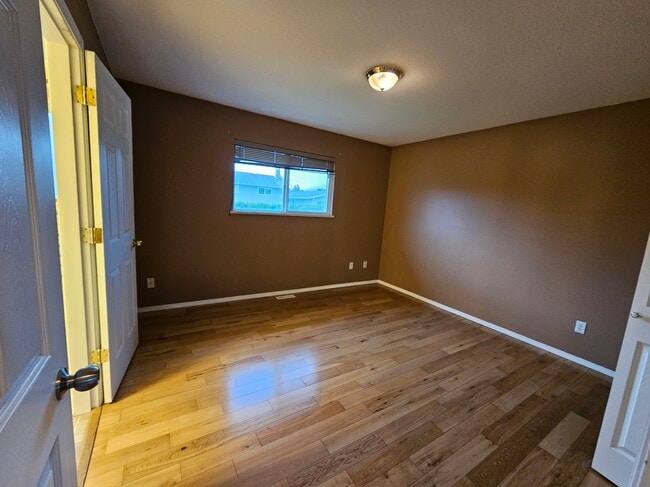 Photo du bâtiment - 9002 Ashwell Rd