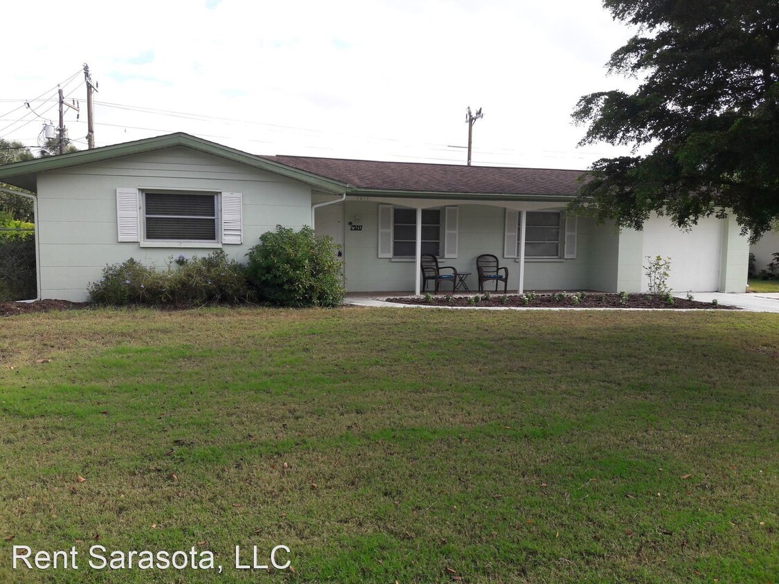 Primary Photo - 3217 S Lockwood Ridge Rd