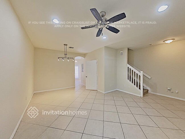 Building Photo - 187 E Thatch Palm Cir