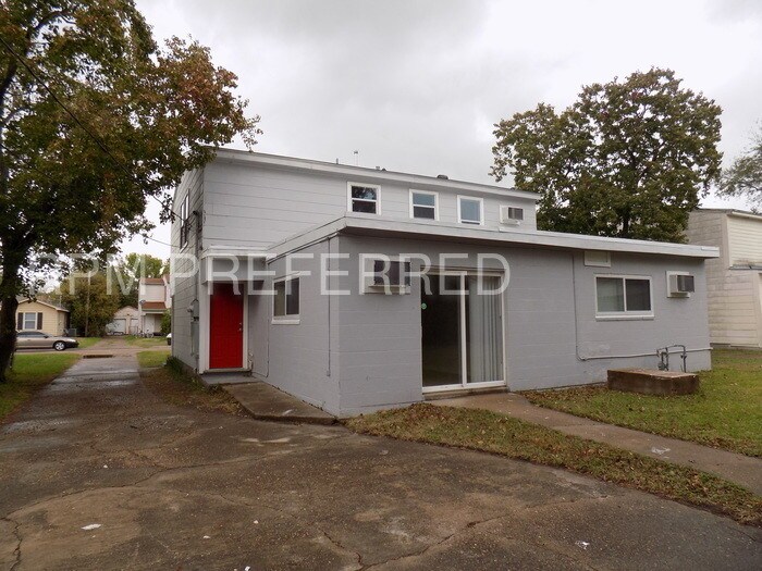 Primary Photo - 1113 3rd Ave