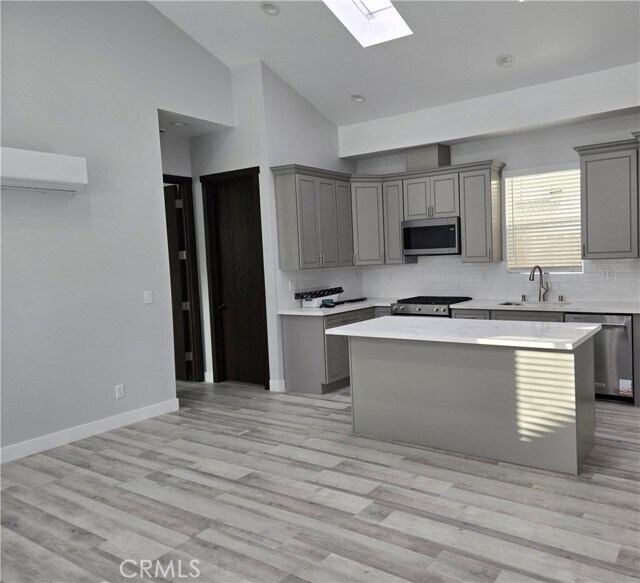 Foto del edificio - 17814 Florwood Ave