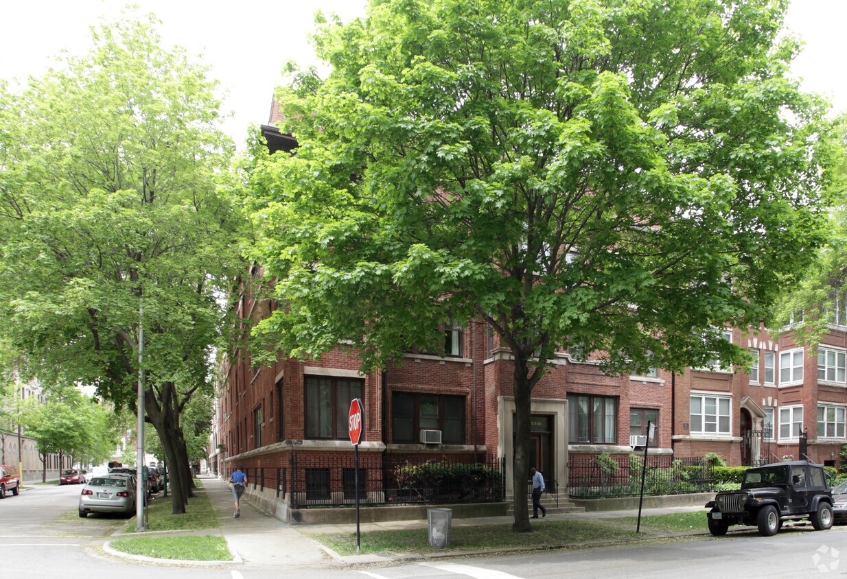 Primary Photo - 5340 S Hyde Park Blvd