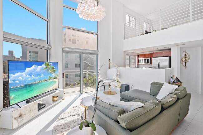 Foto del edificio - 7728 Collins Ave