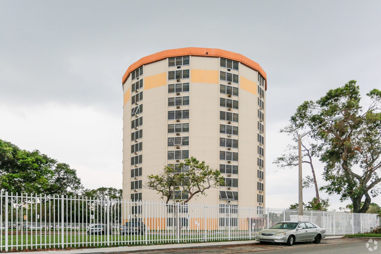 Three Round Towers Apartments Miami, FL