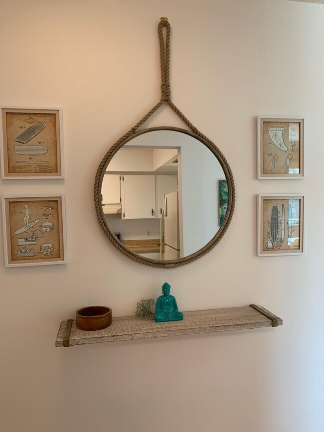 Building Photo - 412 S Palmway