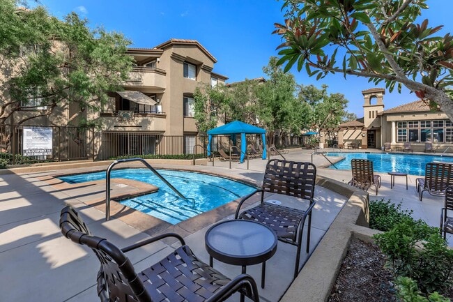 Building Photo - Wood Canyon Villas
