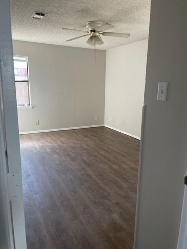 Foto del edificio - 2330 40th St SE