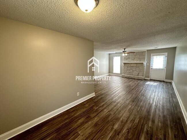 Building Photo - 4580 Hickory Branch Dr