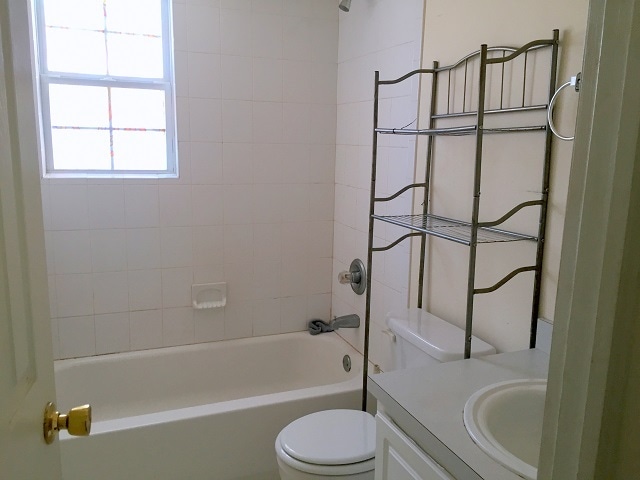 Foto del edificio - 1 Sheridan Dr