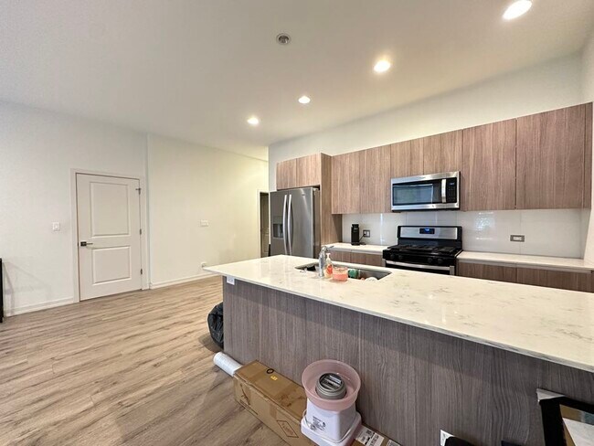 Foto del edificio - 4119 N Narragansett Ave