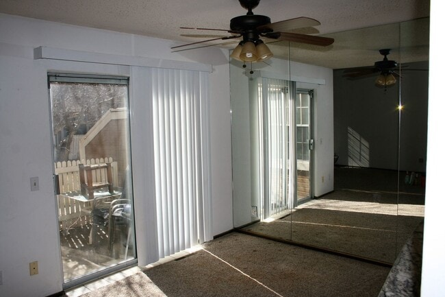 Foto del edificio - 4312 S Billings Cir