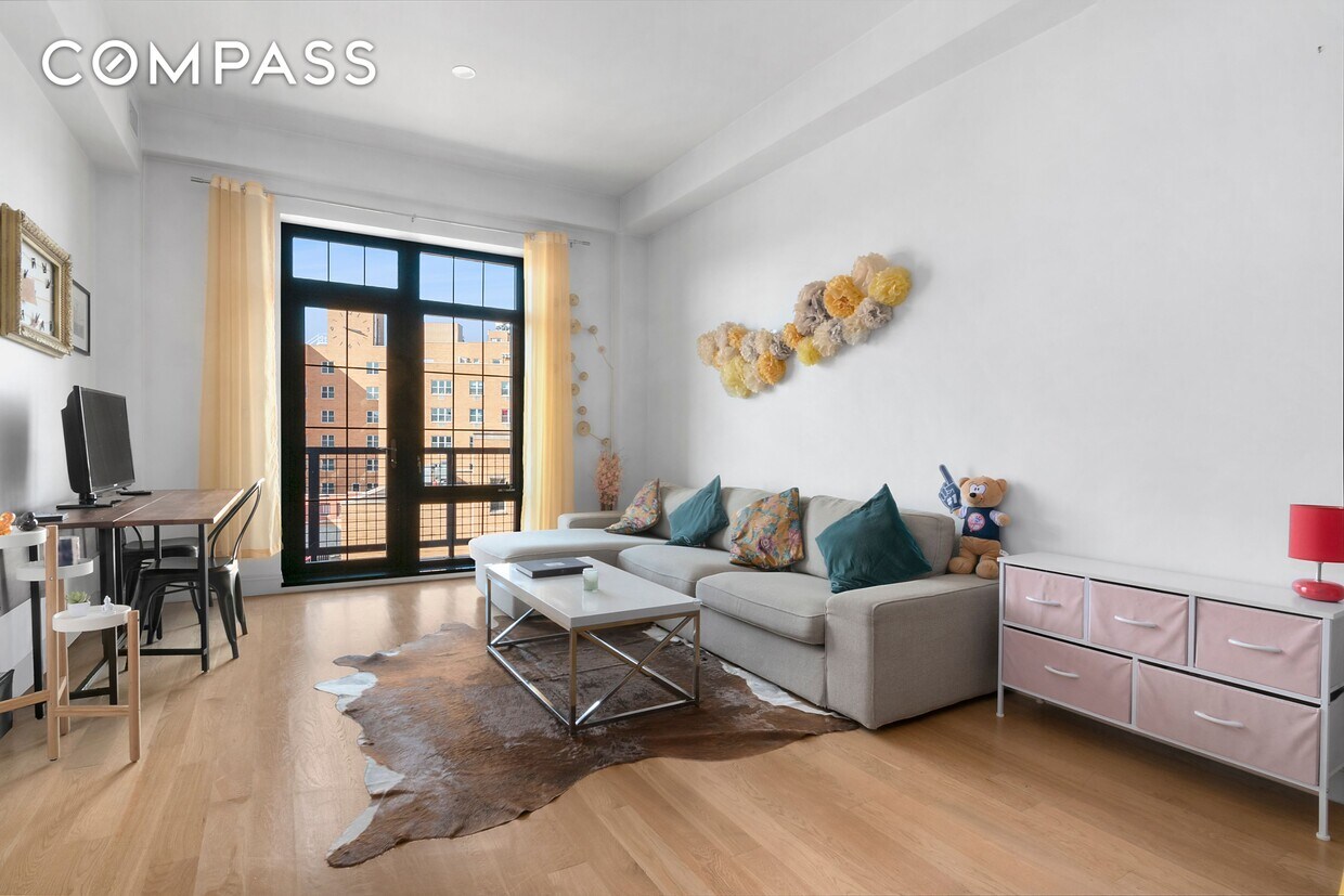 42 Maspeth Ave Unit 4I, Brooklyn, NY 11211 Room for Rent in Brooklyn