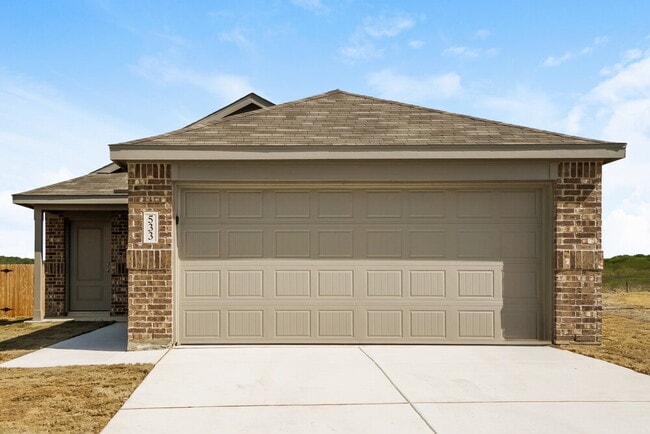 Building Photo - 533 Chevre Rd