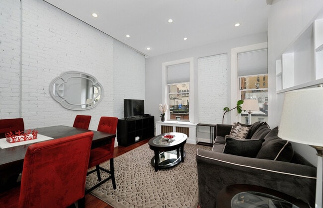 Building Photo - 200 Central Prk W