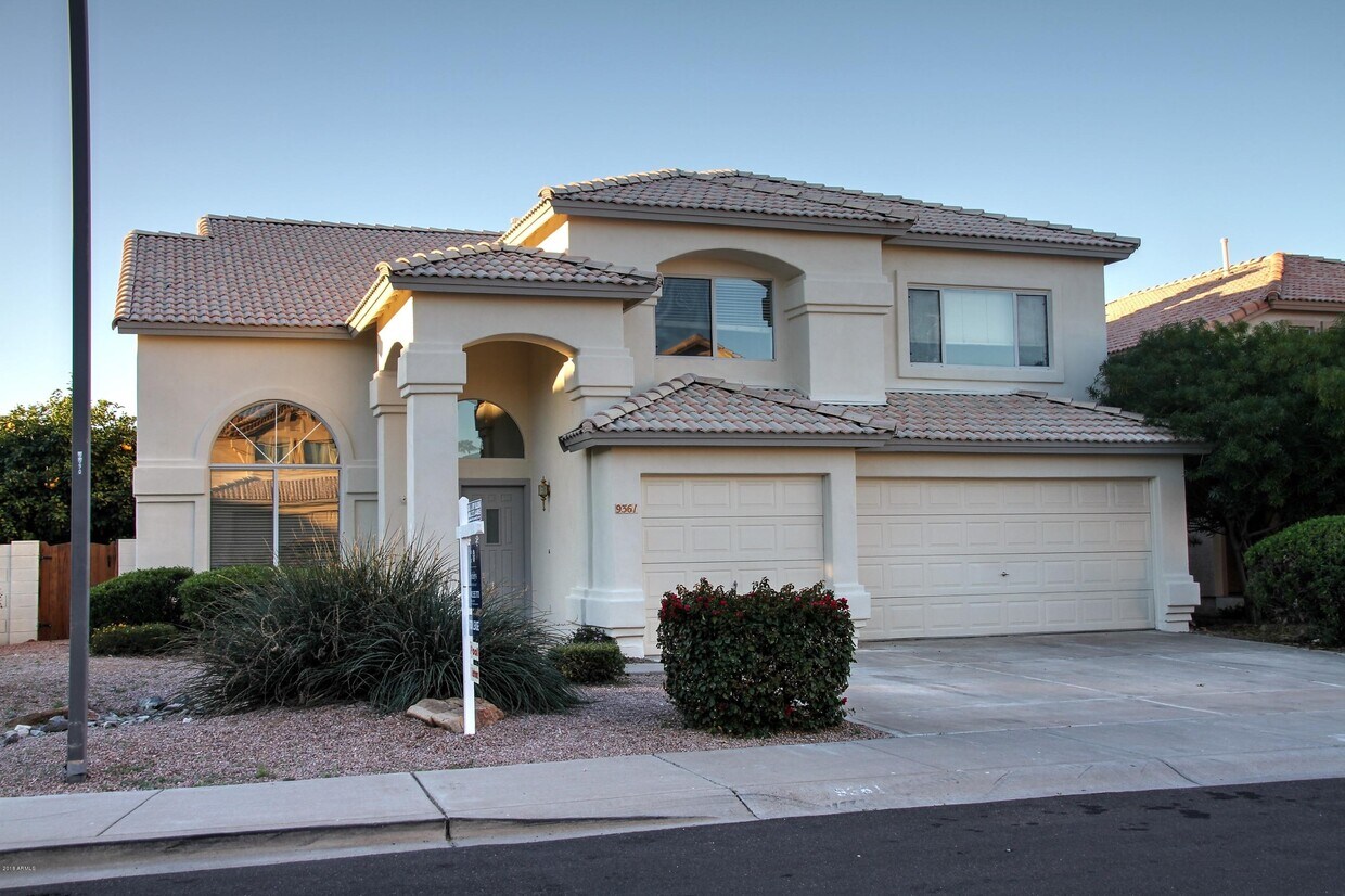 Foto principal - 9361 E Pine Valley Rd