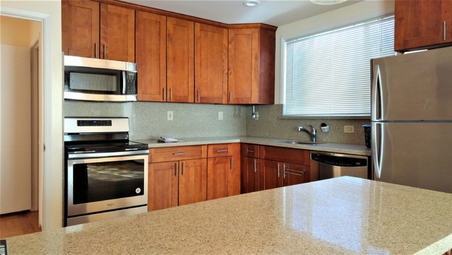 Building Photo - 409 Oak Park Dr