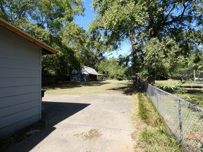 Foto del edificio - 3BR/2B 1920s Cottage Style Home