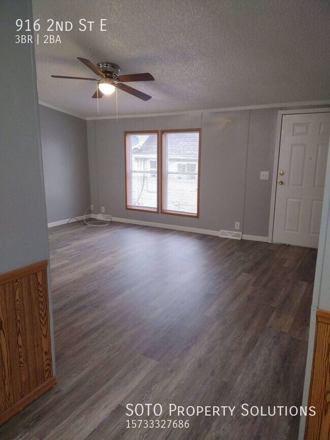 Foto del edificio - 916 2nd St E