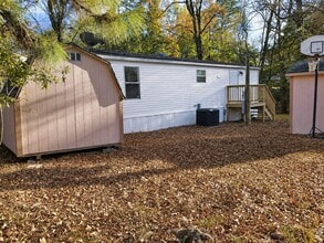 Building Photo - 120 Acorn