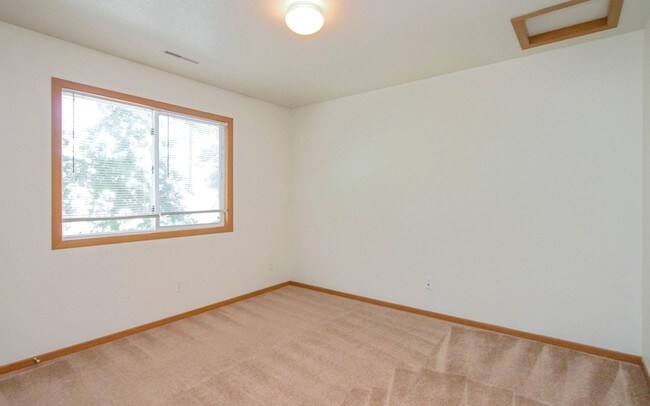 Foto del edificio - 219 S Sherman Ave