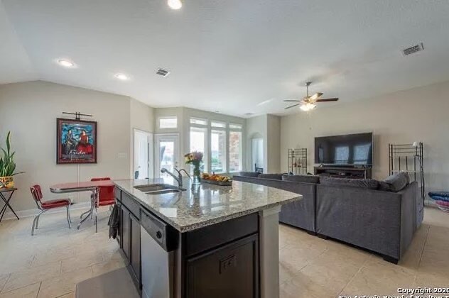 Foto del edificio - 22229 Akin Doe